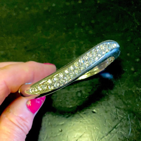For sale pre owned rhinestone woman’s bracelet - Picture 1 of 3